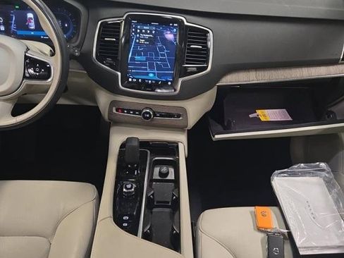 Certified 2024 Volvo XC90 B6 Plus image 13