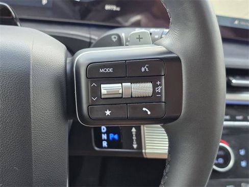 Used 2024 Hyundai Santa Fe Limited image 25