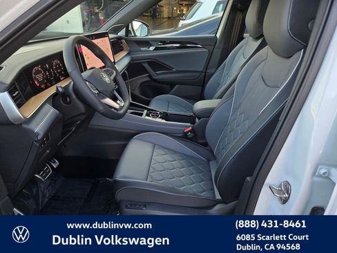 New 2026 Volkswagen Tiguan SEL R-Line image 13