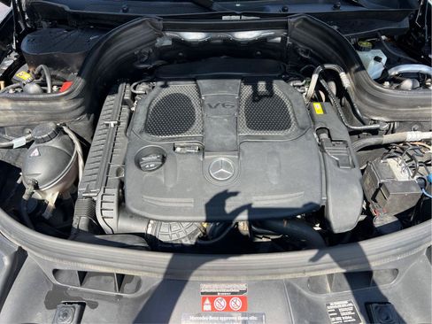 Used 2015 Mercedes-Benz GLK 350 4MATIC image 30