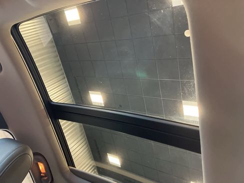 Used 2020 Buick Encore GX Select w/ Experience Buick Package image 11