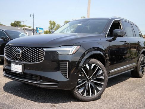 New 2025 Volvo XC90 B6 Plus w/ Protection Package image 2