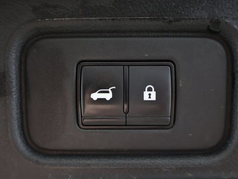 Used 2023 Nissan Pathfinder SL w/ SL Premium Package AWD/4WD image 24
