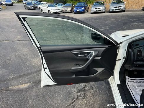 Used 2018 Nissan Altima 2.5 S w/ S Convenience Package FWD image 6