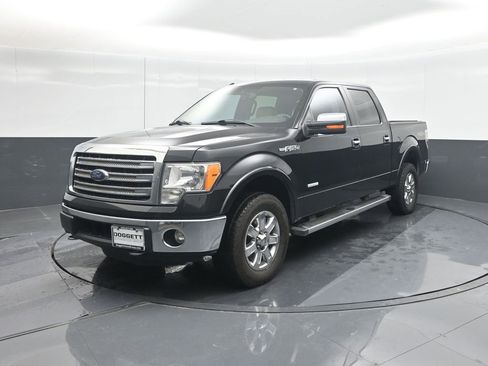 Used 2014 Ford F150 Lariat w/ Lariat Chrome Package AWD/4WD image 32