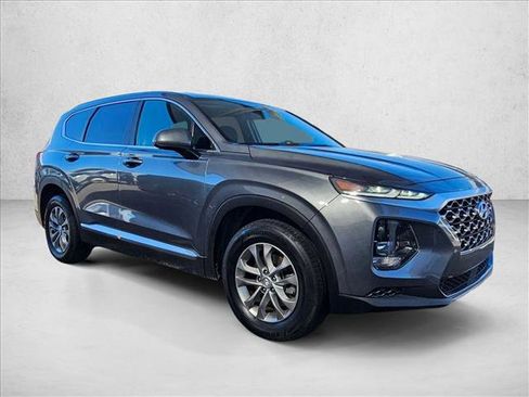 Used 2019 Hyundai Santa Fe SE w/ Cargo Package image 3