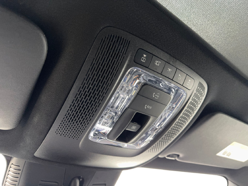 Used 2025 Mercedes-Benz GLB 250 4MATIC image 71