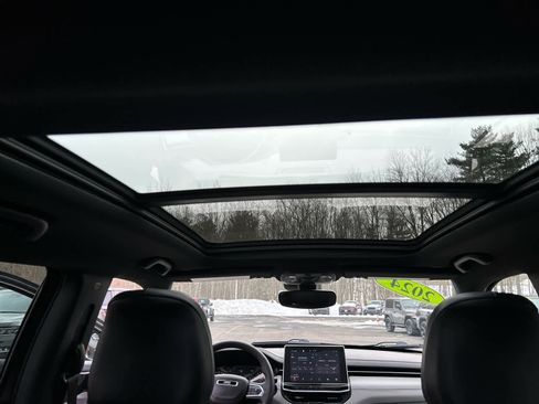 Used 2024 Jeep Compass Limited w/ Sun and Sound Group image 41