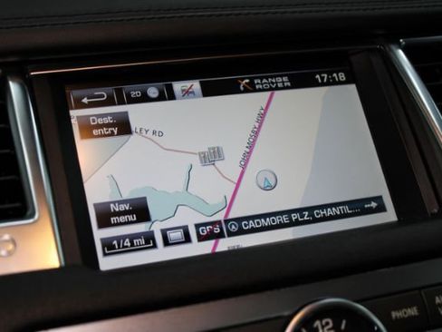 Used 2013 Land Rover Range Rover Sport HSE LUX image 16