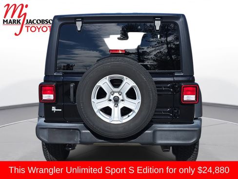 Used 2022 Jeep Wrangler Unlimited Sport image 12