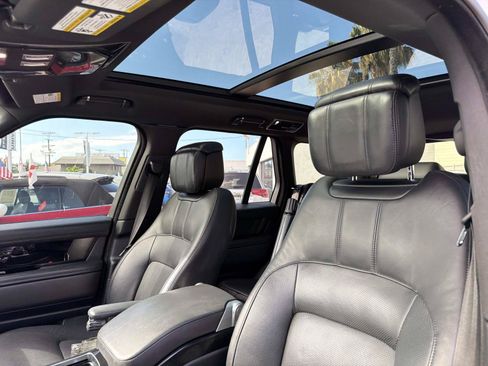 Used 2019 Land Rover Range Rover Supercharged AWD/4WD image 28