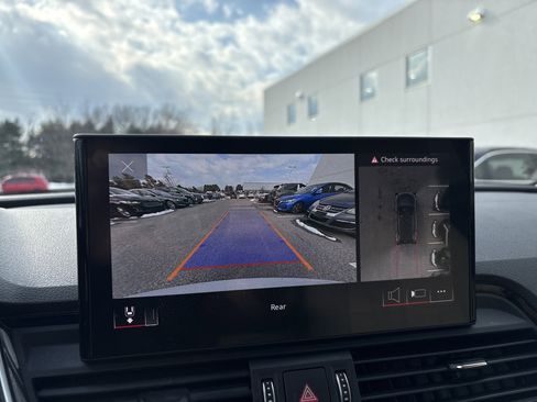 Used 2021 Audi Q5 Premium Plus w/ Premium Plus Package image 44