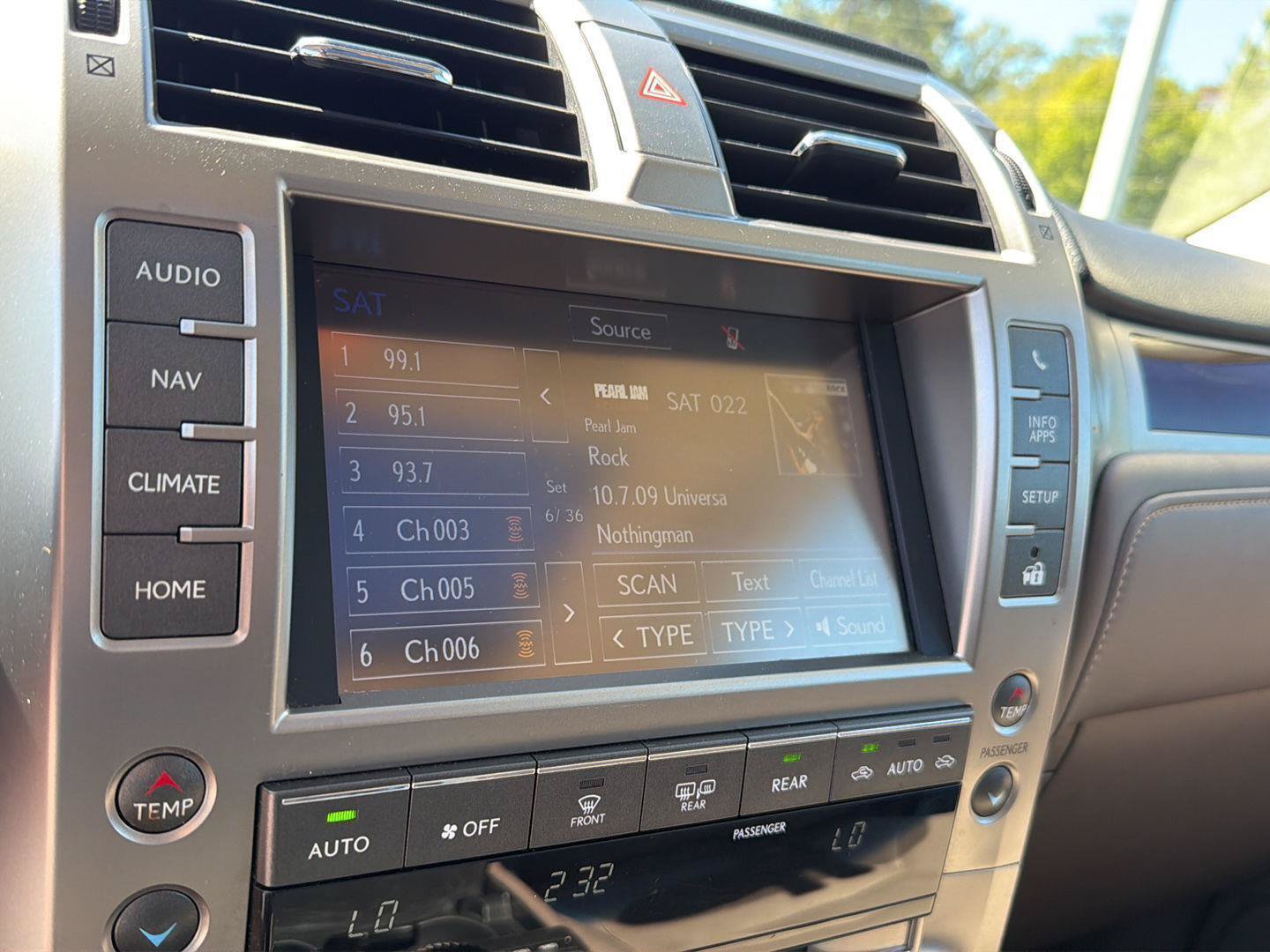 Used 2019 Lexus GX 460 Premium AWD/4WD image 28