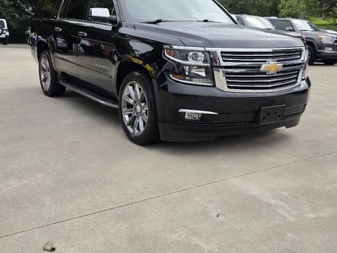 Used 2015 Chevrolet Suburban LTZ AWD/4WD image 7