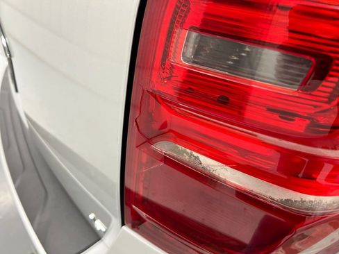 Used 2017 Chevrolet Equinox LT w/ Convenience Package image 29