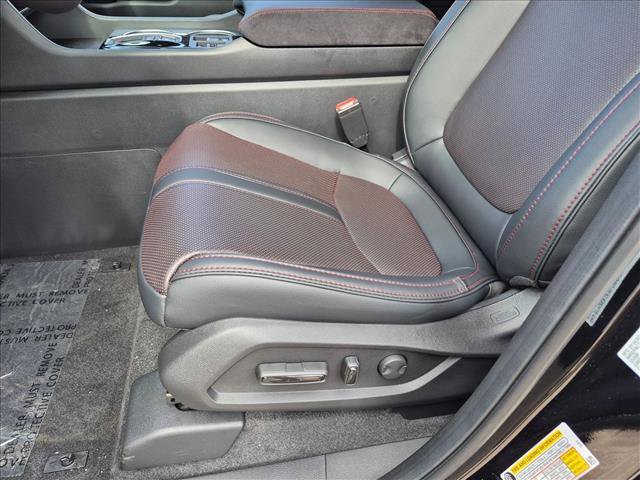 New 2026 Honda Pilot Black Edition image 4