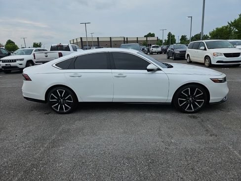 Used 2023 Honda Accord Touring image 8