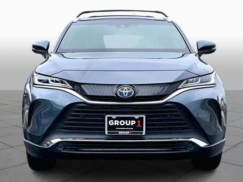 Used 2021 Toyota Venza XLE image 3