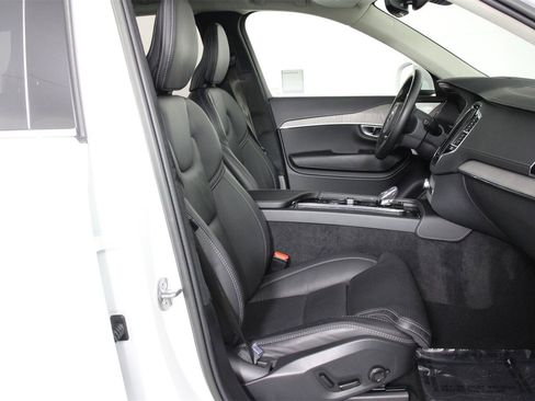 Certified 2023 Volvo XC90 T8 Ultimate w/ Lounge Package image 29