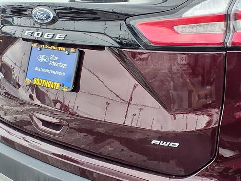 Used 2024 Ford Edge SEL w/ Convenience Package image 26