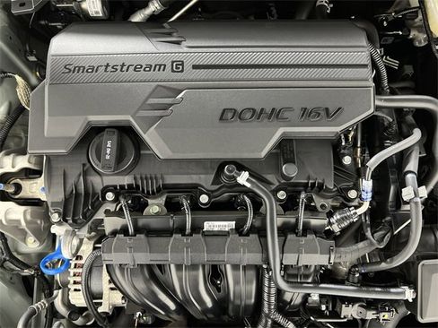 Used 2025 Kia K4 LXS image 15