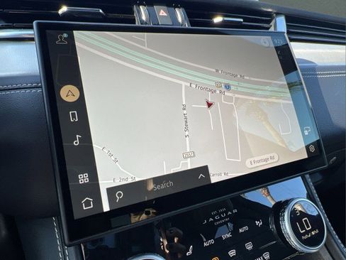 Used 2024 Jaguar F-PACE R-Dynamic S image 26