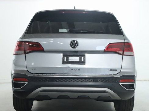 Used 2023 Volkswagen Taos SE w/ Panoramic Sunroof Package AWD/4WD image 45