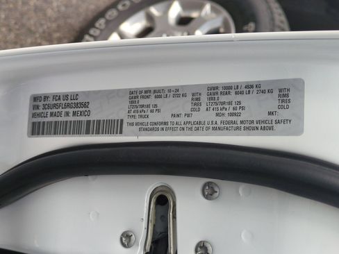 Used 2024 RAM 2500 Laramie image 34