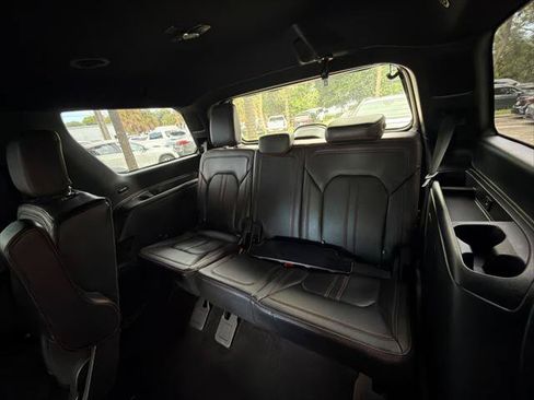 Used 2021 Ford Expedition Limited RWD image 18