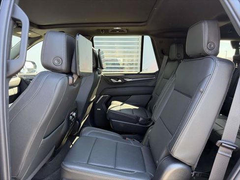 Used 2023 GMC Yukon Denali w/ Denali Reserve Package AWD/4WD image 15