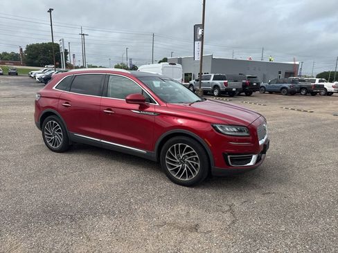 Used 2020 Lincoln Nautilus Reserve w/ Equipment Group 201A FWD image 18