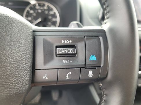 Used 2025 Nissan Rogue SV image 23