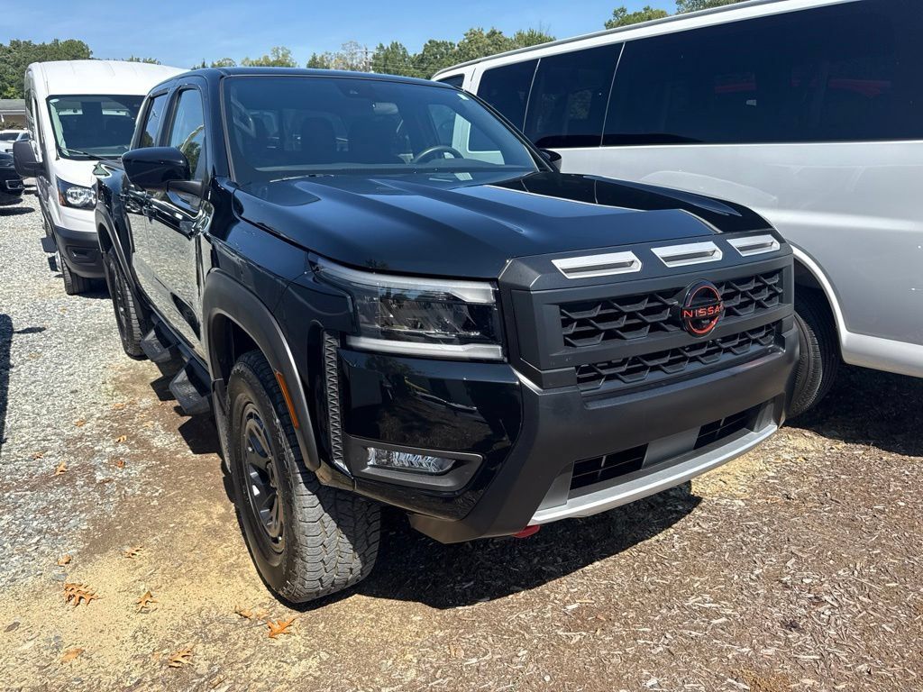 Used 2026 Nissan Frontier PRO-4X w/ Pro-4x Convenience Package AWD/4WD image 2