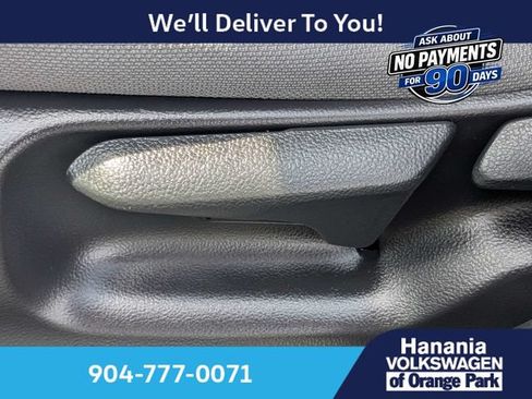 Used 2021 Toyota Corolla SE FWD image 19