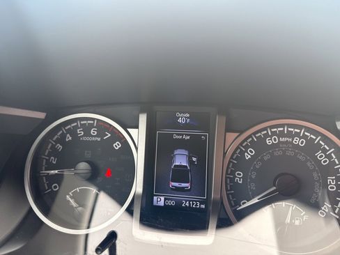 Used 2023 Toyota Tacoma SR5 image 18