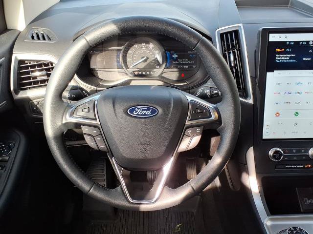 Certified 2024 Ford Edge SEL w/ Convenience Package AWD/4WD image 12