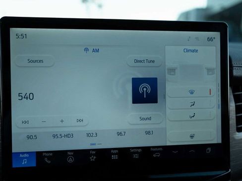 Used 2022 Ford Expedition Max Limited image 22