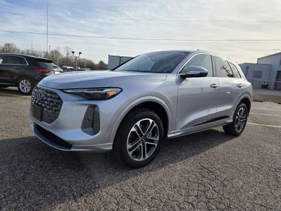 Certified 2025 Audi Q5 Premium Plus w/ Premium Plus