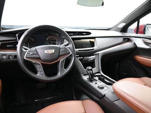 Used 2024 Cadillac XT5 Premium Luxury AWD/4WD image 10