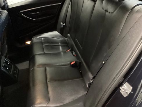 Used 2017 BMW 330i xDrive Sedan AWD/4WD image 8