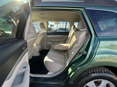 Used 2013 Subaru Outback 2.5i Premium w/ All-Weather Pkg image 19