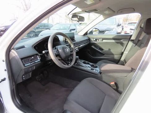 Used 2023 Honda Civic LX image 2
