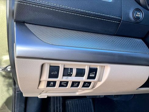 Used 2018 Subaru Outback 2.5i Premium image 25