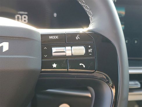 New 2026 Kia Sorento LX image 12