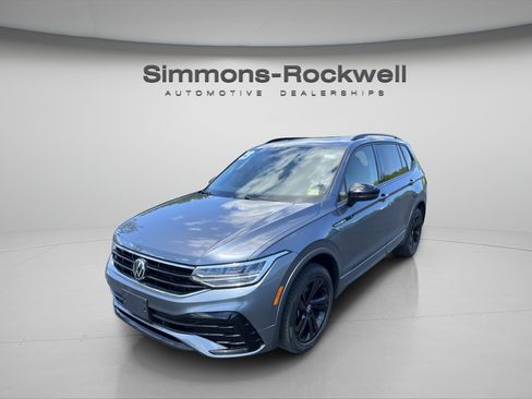 Used 2023 Volkswagen Tiguan SE R-Line AWD/4WD image 1