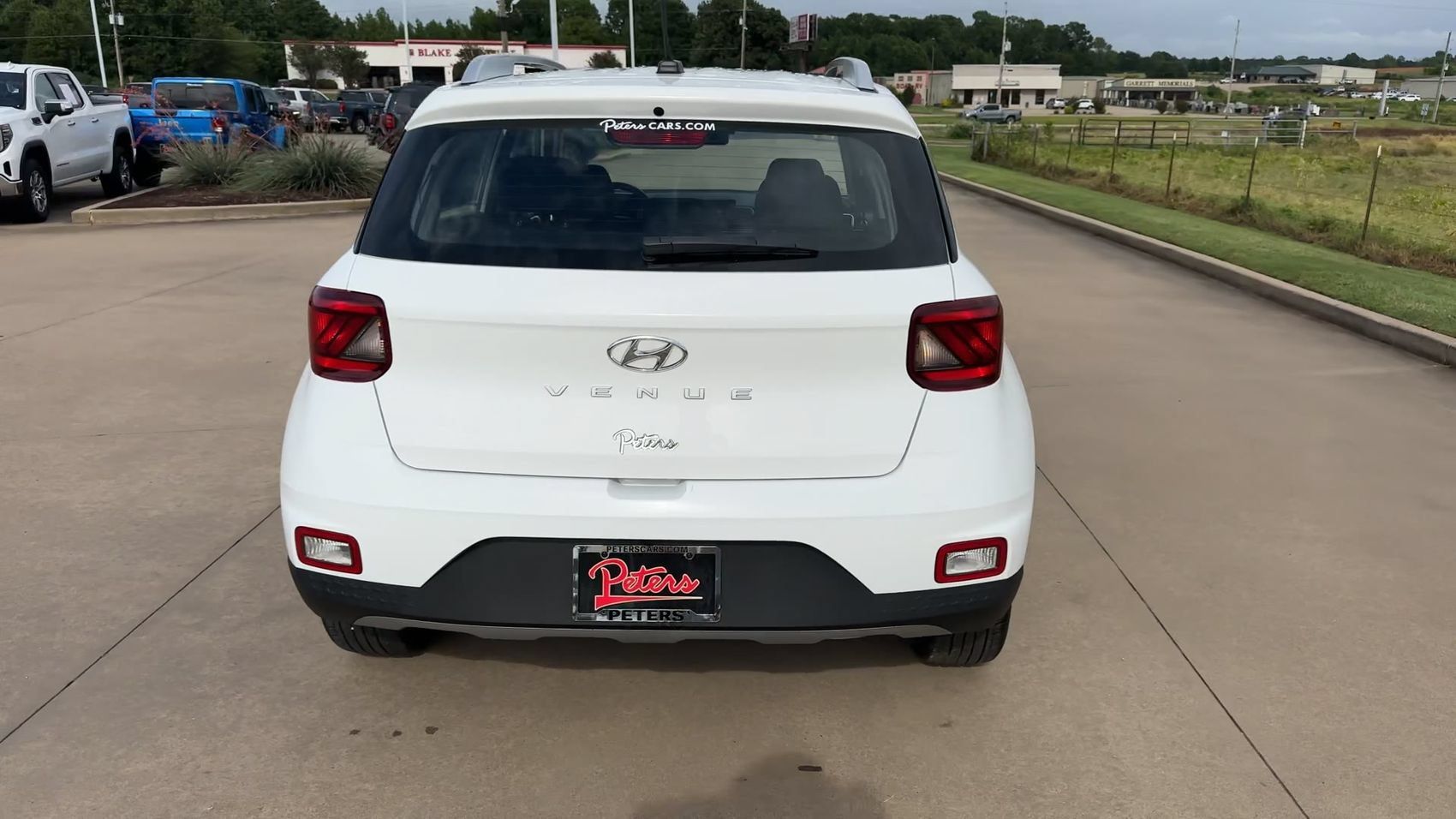Used 2025 Hyundai Venue SEL FWD image 7