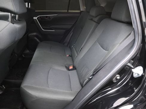 Used 2022 Toyota RAV4 LE FWD image 26