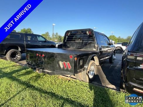 Used 2024 RAM 3500 Limited w/ Towing Technology Group AWD/4WD image 3