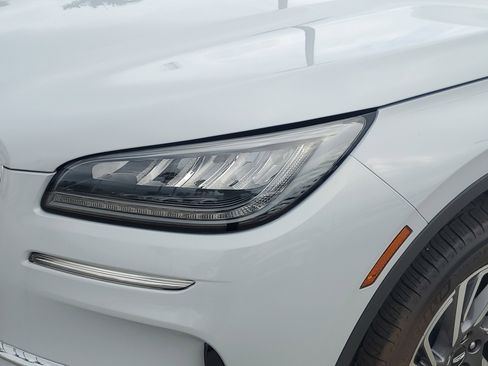 New 2025 Lincoln Corsair FWD image 17