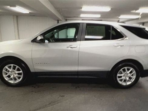 Used 2022 Chevrolet Equinox LT image 5